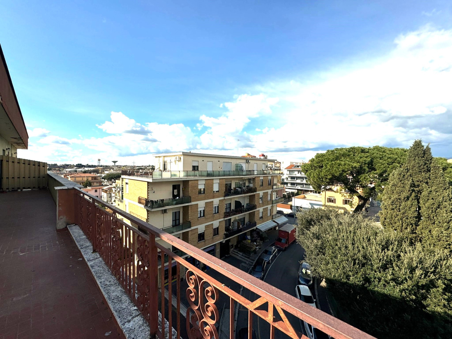 Attico in Piazza della Repubblica 23, Aprilia 5