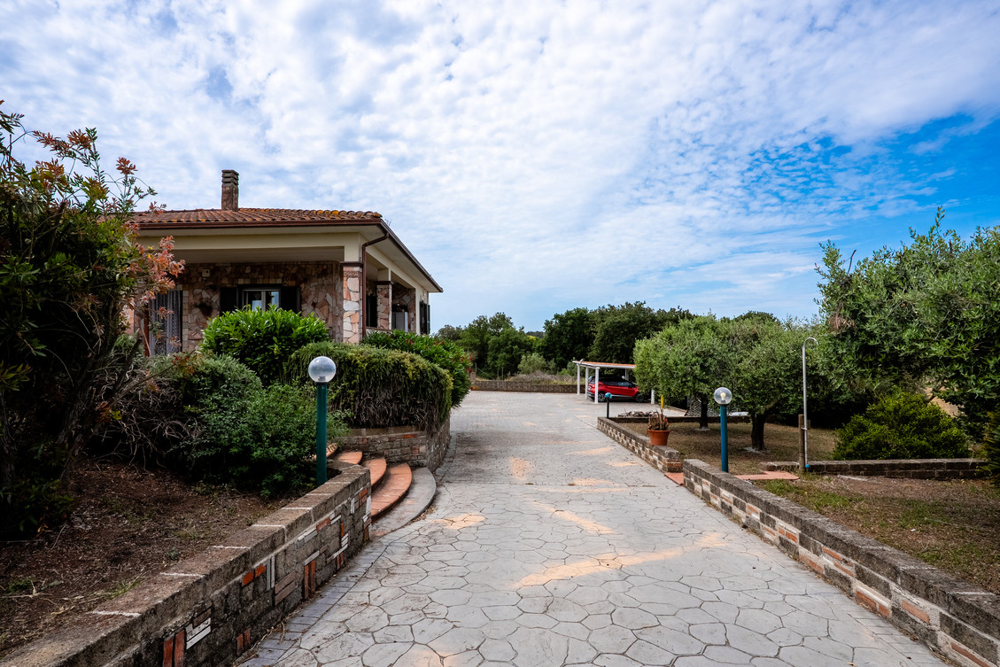 Villa in Via Adda 11, Aprilia 2