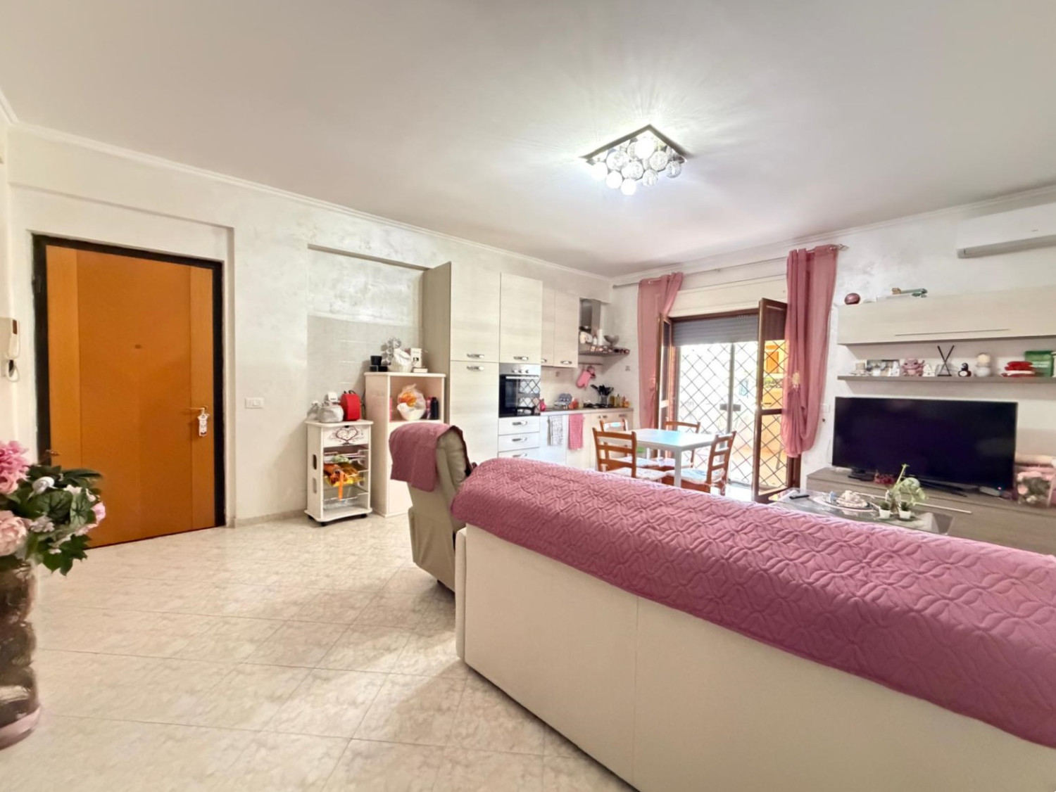 Appartamento in Via dei Lauri 83a, Aprilia. 5