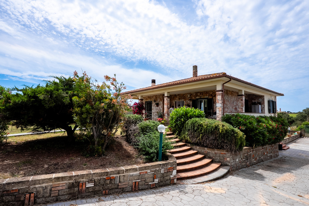 Villa in Via Adda 11, Aprilia